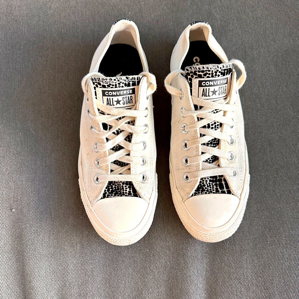 Converse Low Tops